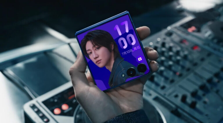 Galaxy Z Flip 7 becomes first non-Pixel phone to run Linux Terminal