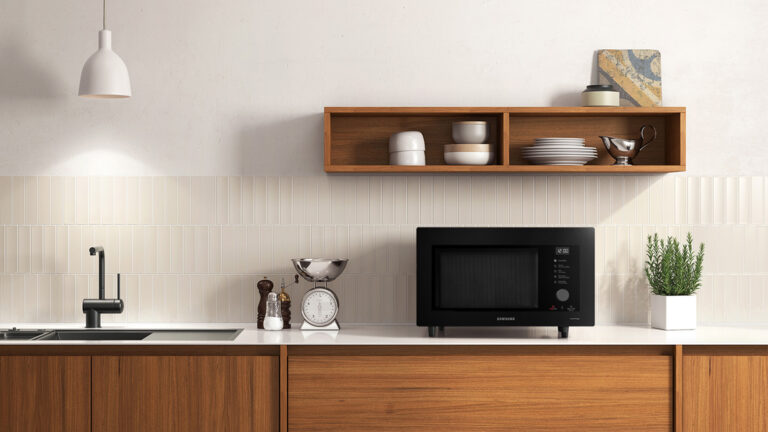 Samsung Microwaves criticized for lack of horizontal rotisserie feature